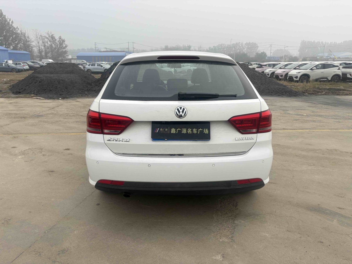 Volkswagen Gran Lavida 2014 immagine di auto #5
