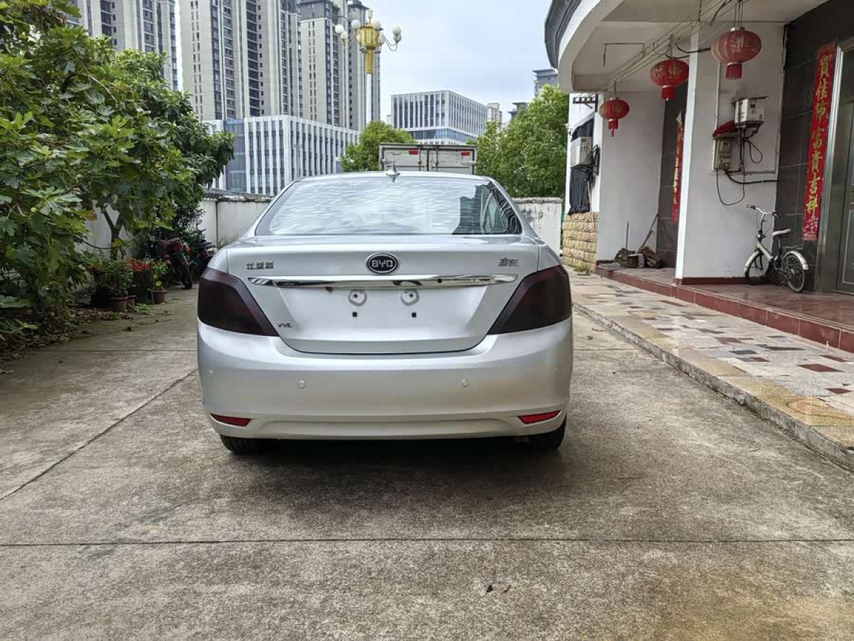 BYD SuRui 2014 car image #5