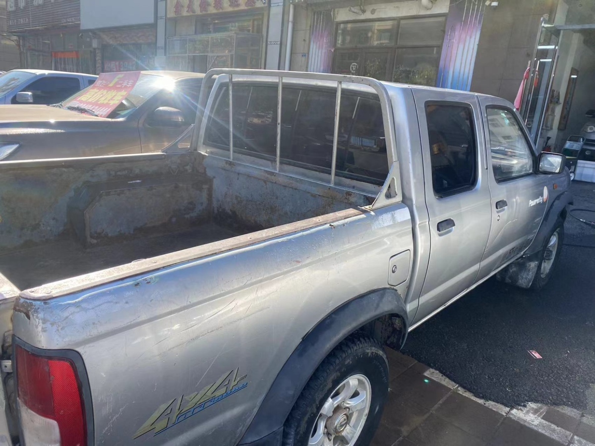 Nissan D22 2013 imagen de coche #5