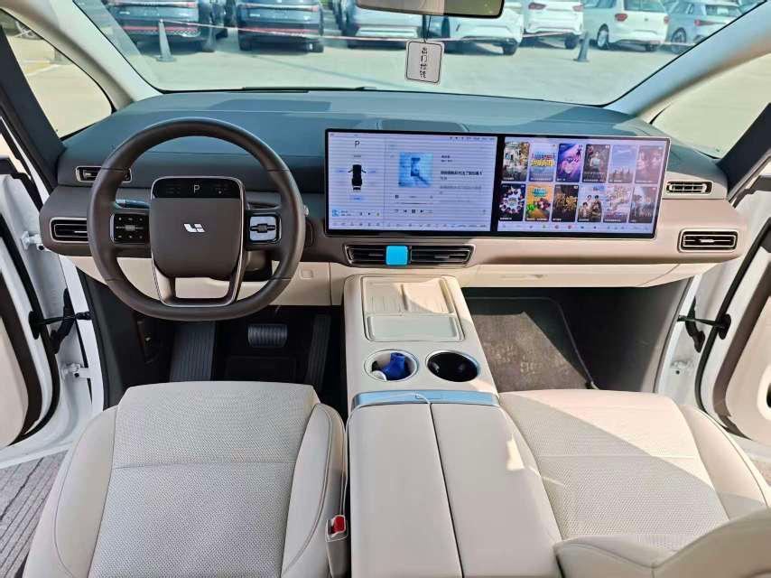 理想汽车 理想MEGA 2024 汽车图片 #5