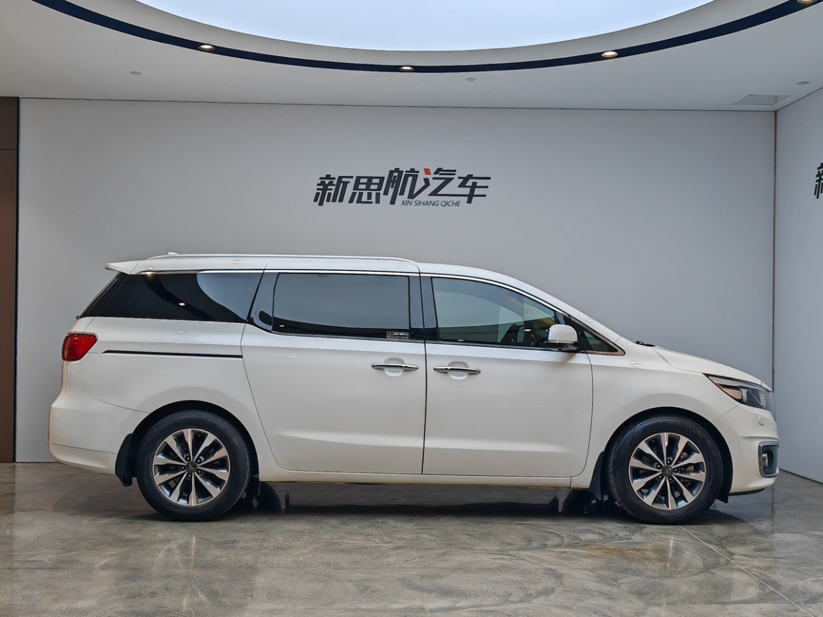 Kia Carnival (Imported) 2017 car image #5