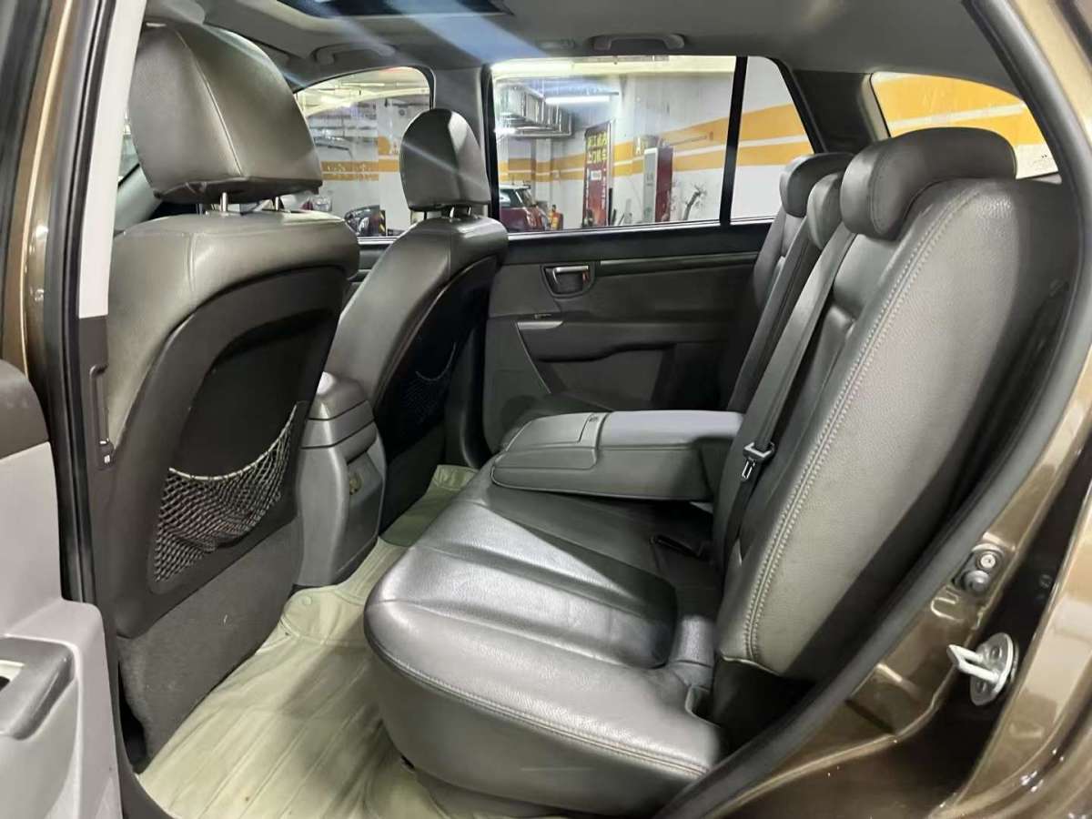 Hyundai Santa Fe Classic 2010 #5 Hyundai Santa Fe Classic 2010 car image #5