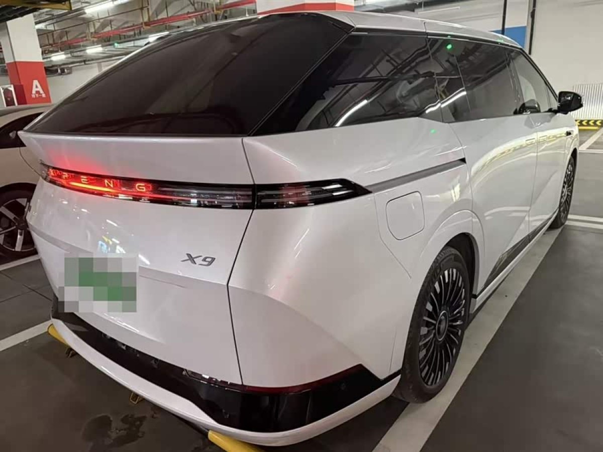 Xpeng X9 2025 imagem de carro #5