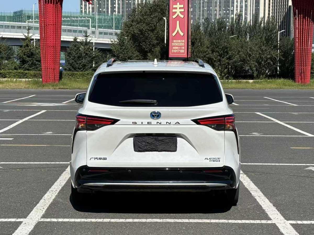 Toyota Sienna 2023 image de voiture #5