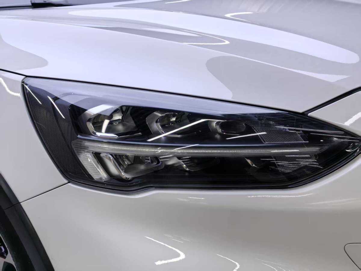 Ford Focus Active 2019 immagine di auto #5