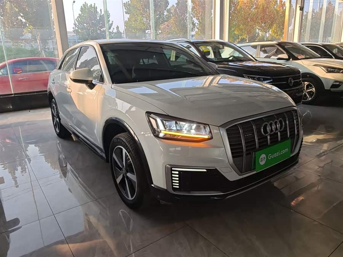 Audi Q2L e-tron 2021 #5 Audi Q2L e-tron 2021 car image #5