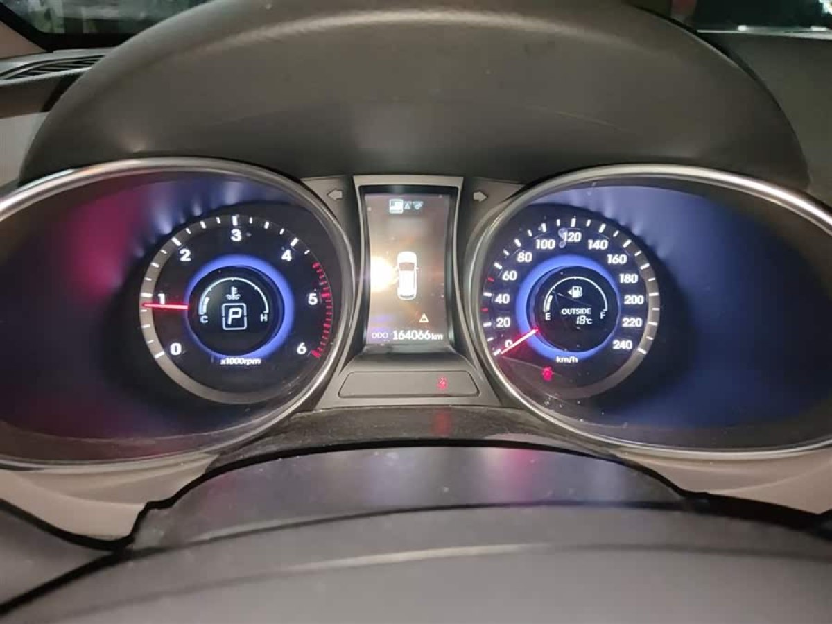 Hyundai Grand Santa Fe 2013 #5 Hyundai Grand Santa Fe 2013 car image #5