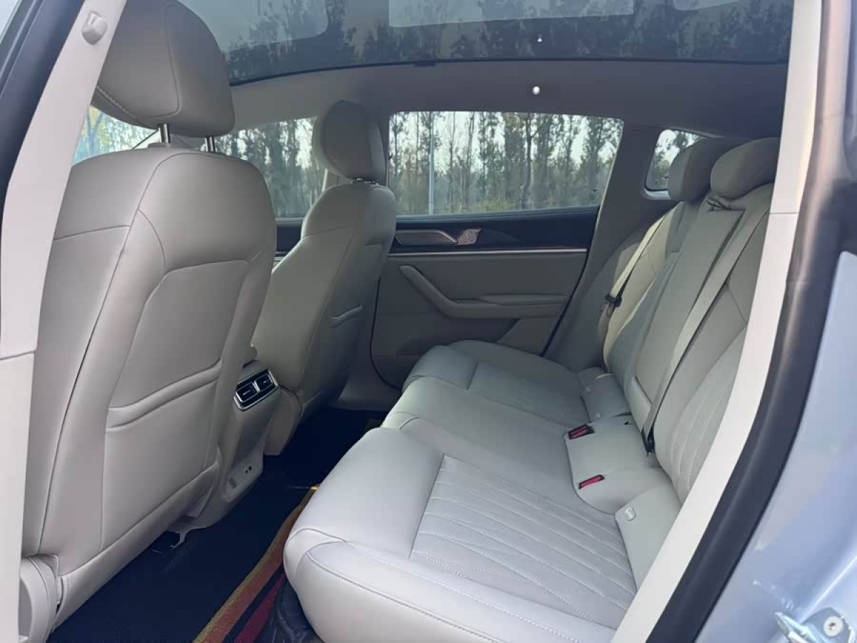 哪吒汽车 哪吒S猎装 2025 汽车图片 #5