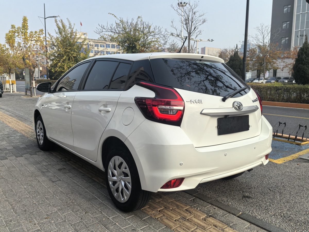 Toyota Vios FS 2021 immagine di auto #5