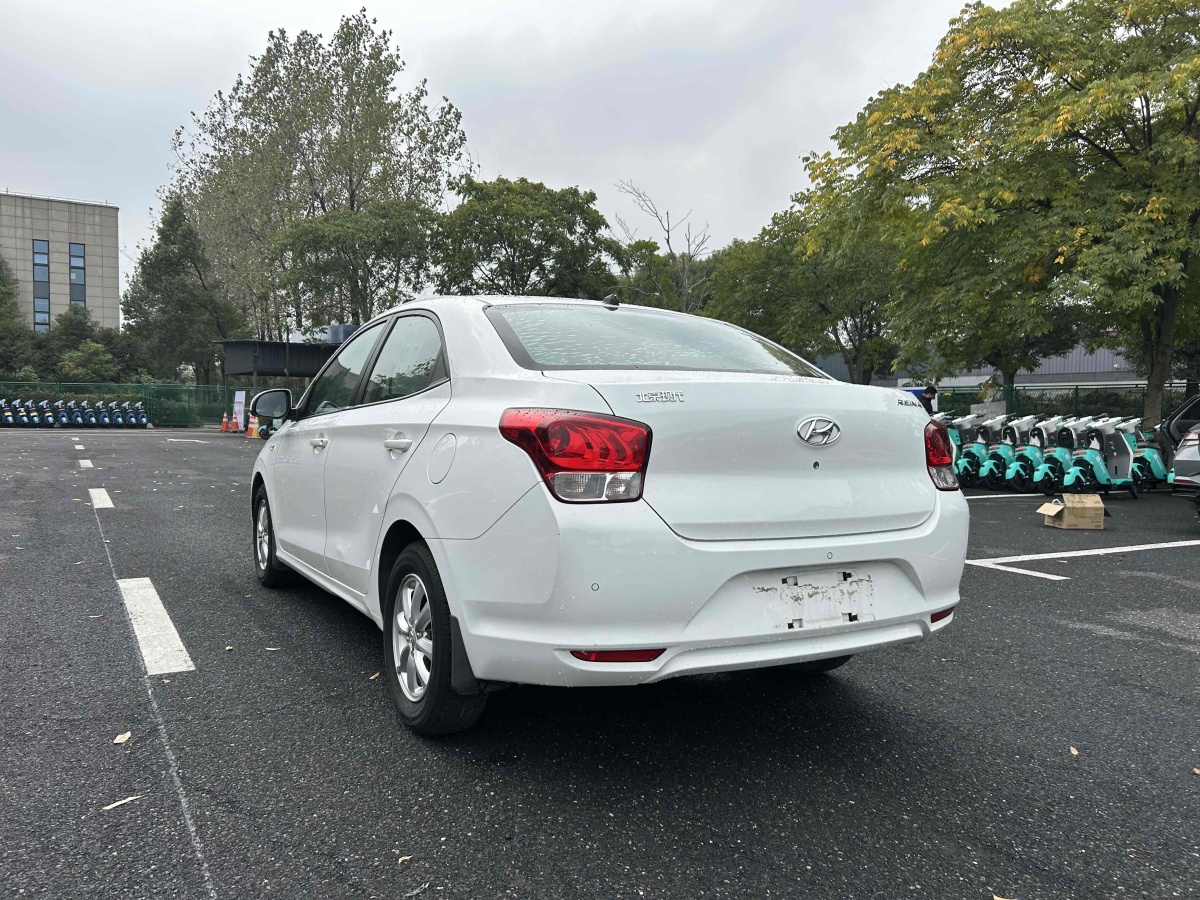Hyundai Reina 2018 car image #5