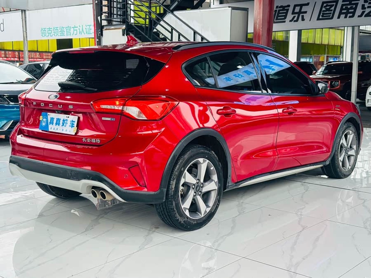 Ford Focus Active 2020 car image #5