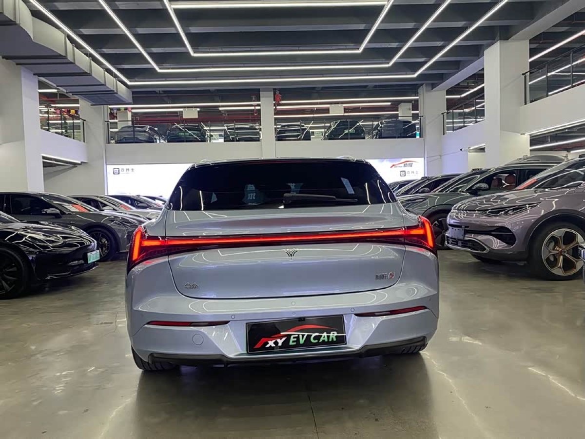 哪吒汽车 哪吒S猎装 2025 #5 哪吒汽车 哪吒S猎装 2025 汽车图片 #5