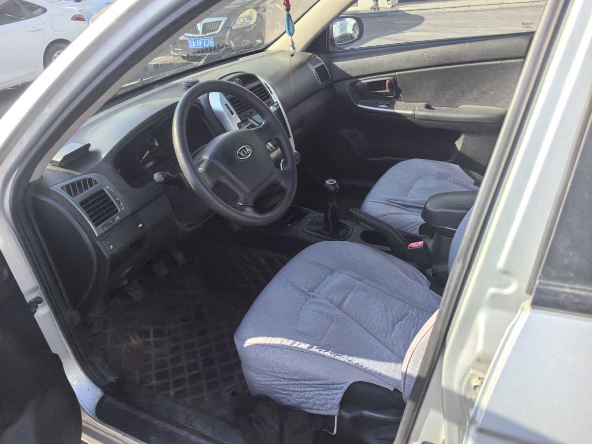 Kia Cerato 2012 imagen de coche #5