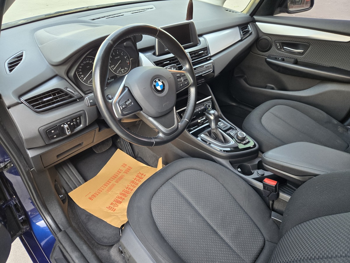 BMW 2 Series Tourer 2017 صورة سيارة #5