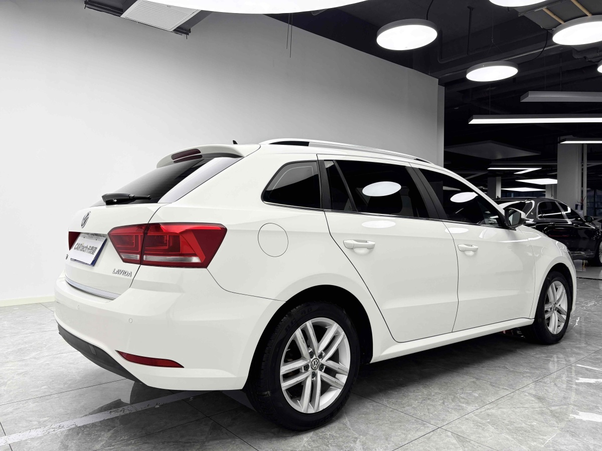 Volkswagen Gran Lavida 2017 #5 Volkswagen Gran Lavida 2017 car image #5