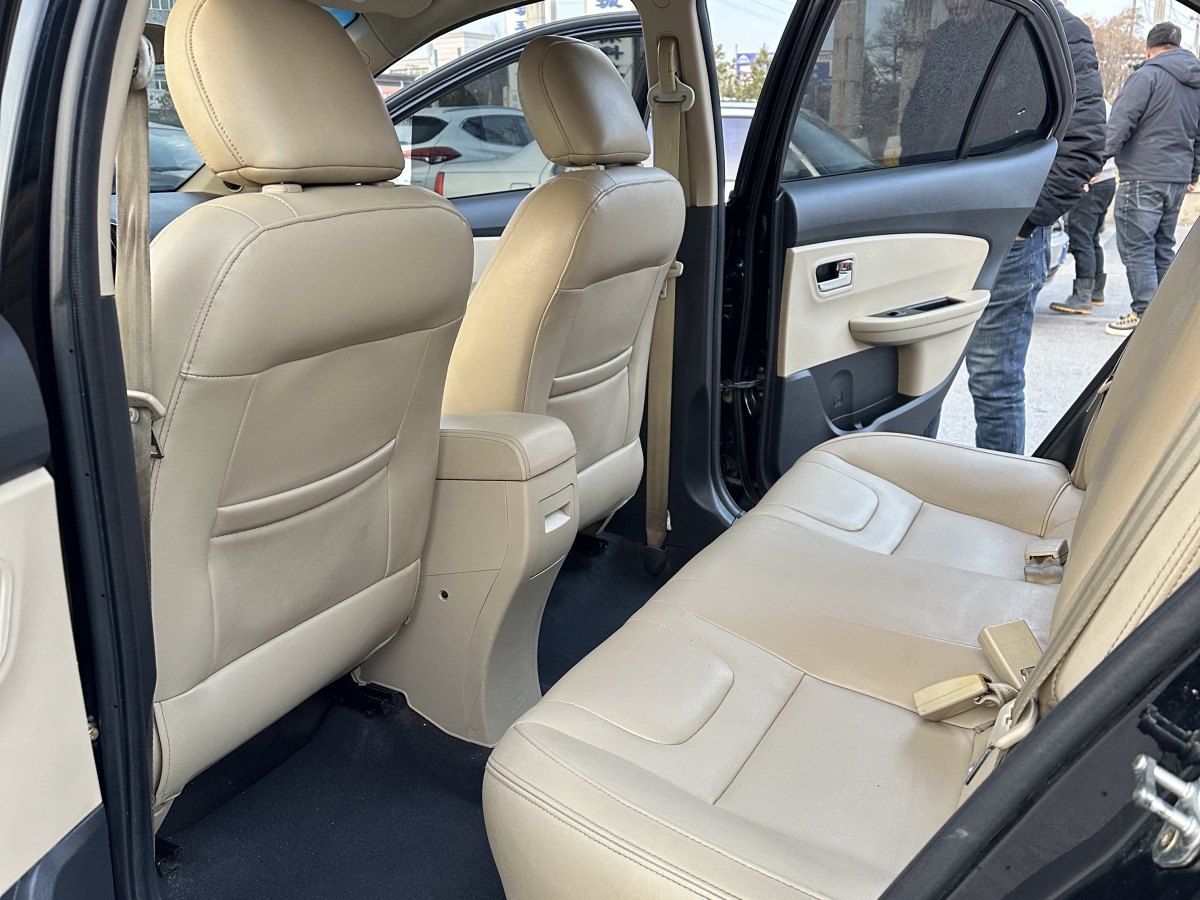 Chery E3 2015 car image #5