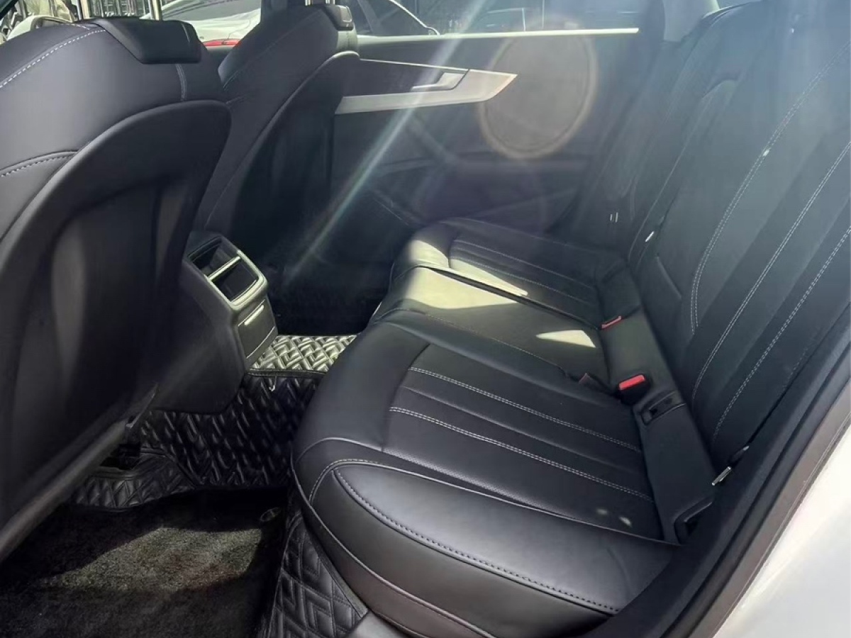 Audi A4 2022 car image #5