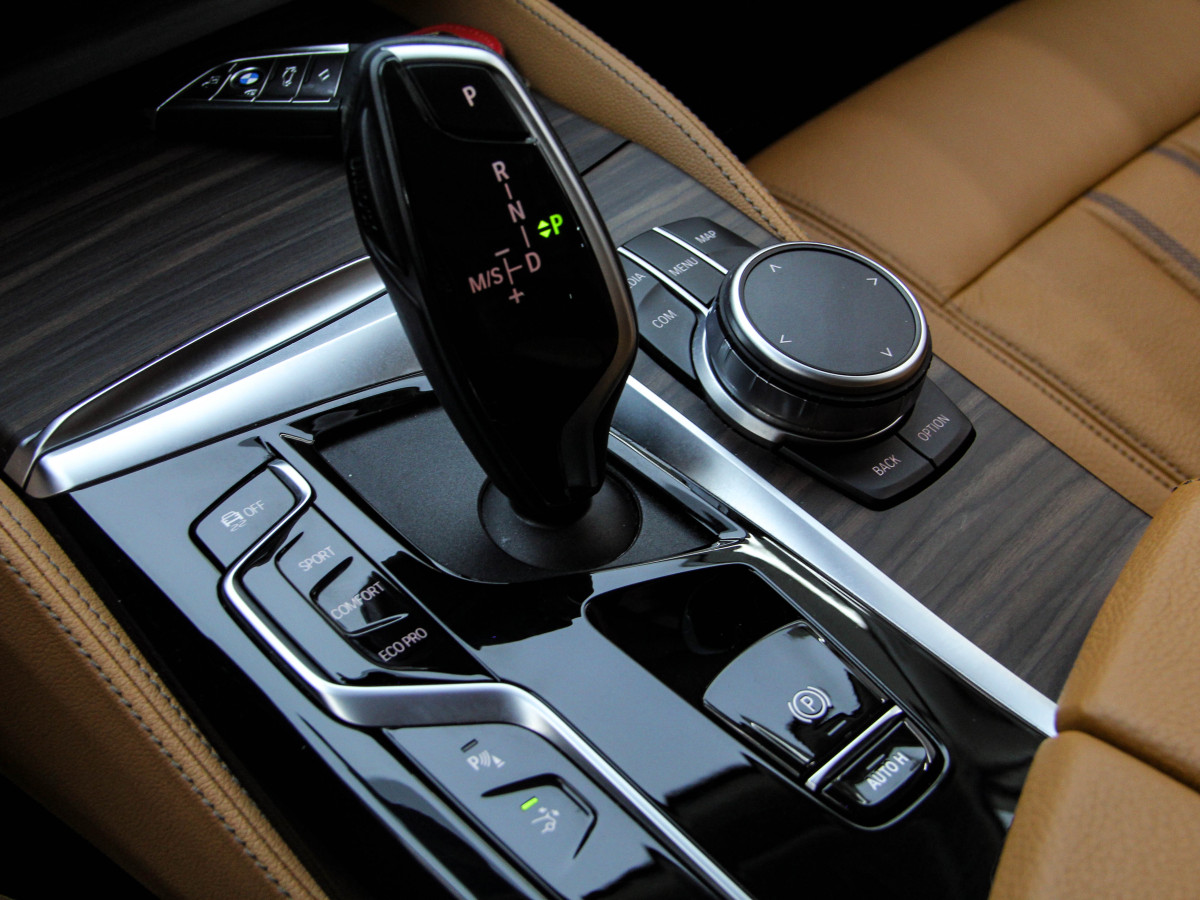 BMW 6 Series 2022 car image #5