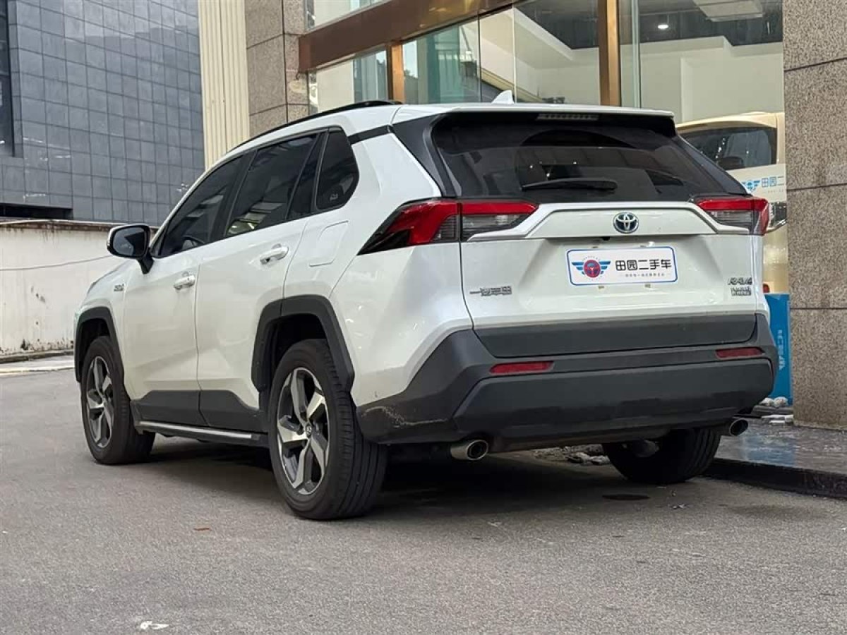 Toyota RAV4 Hybird E+ 2021 #5 Toyota RAV4 Hybird E+ 2021 immagine di auto #5