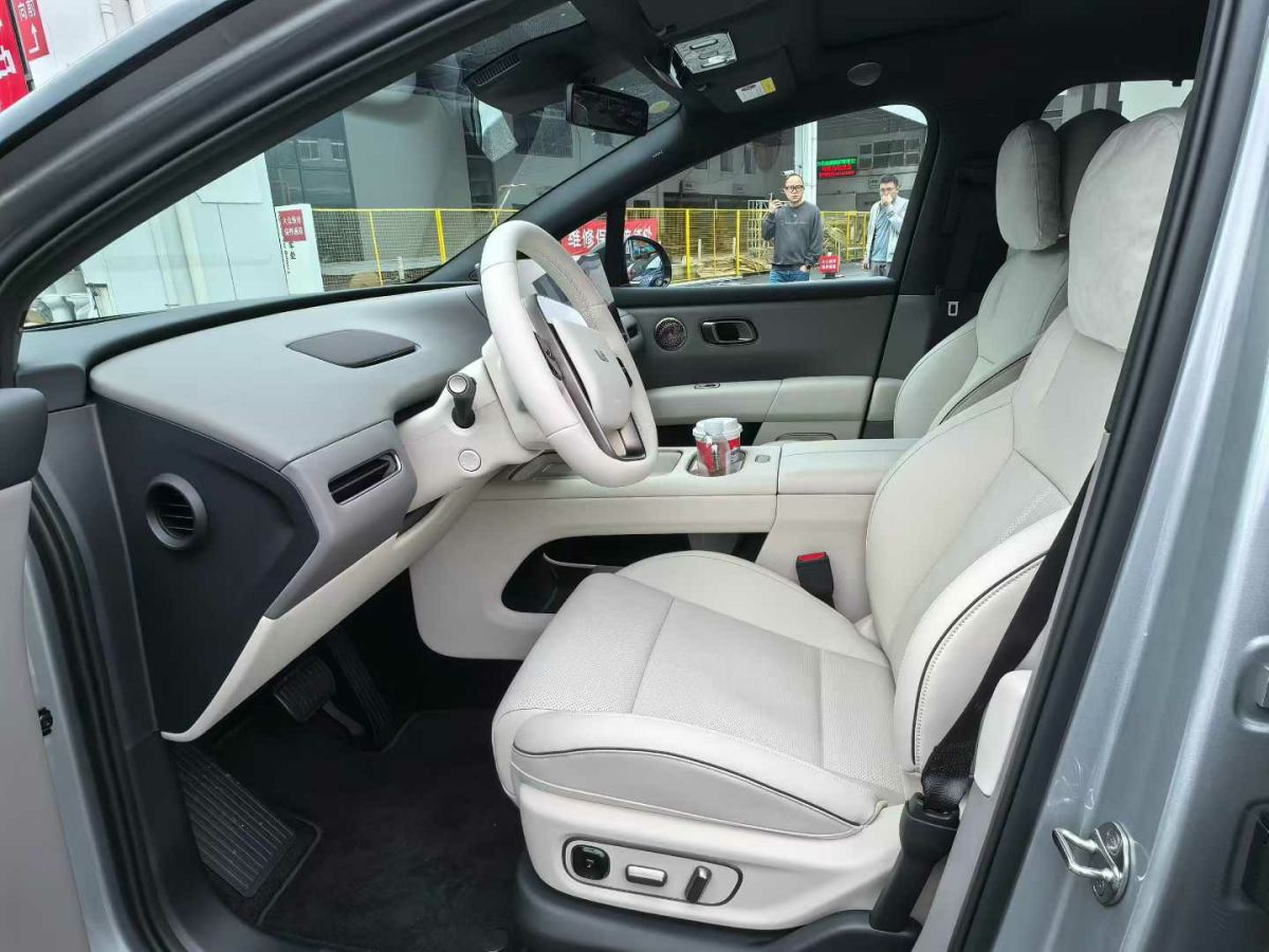 理想汽车 理想i6 2025 汽车图片 #5