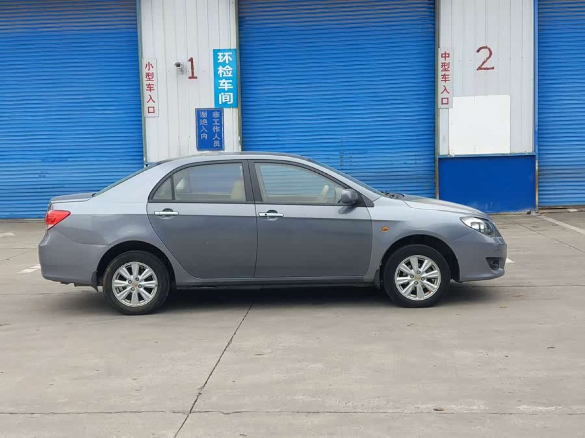 BYD L3 2014 car image #5