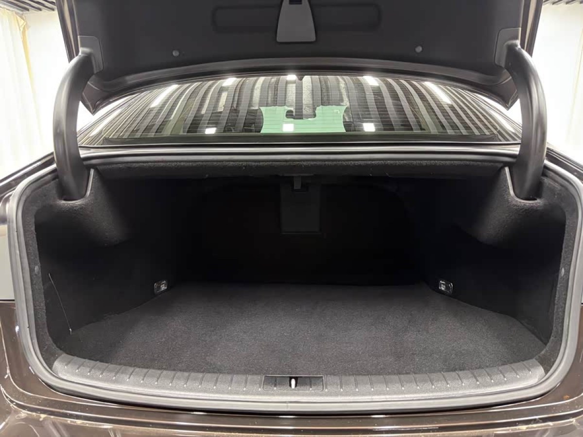 Hyundai Genesis 2015 #5 Hyundai Genesis 2015 car image #5