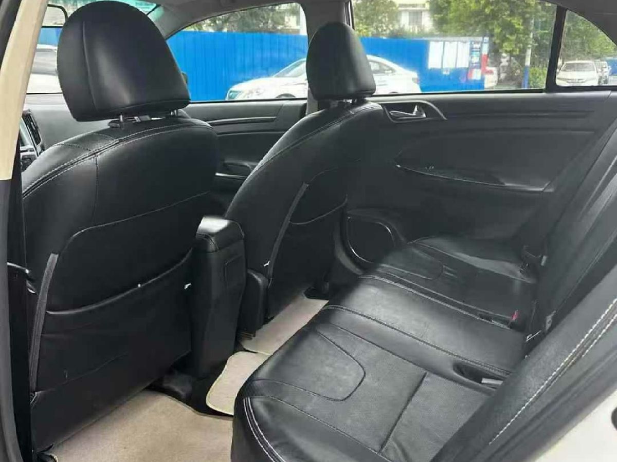 BYD SuRui 2013 car image #5