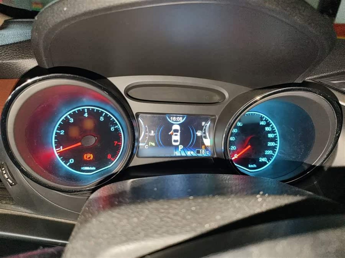 BYD G5 2015 #5 BYD G5 2015 car image #5