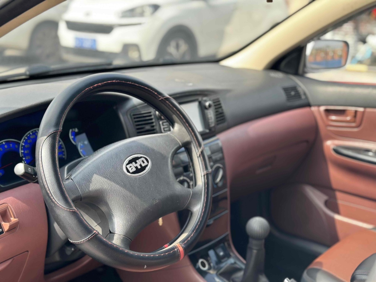 BYD F3 2016 car image #5