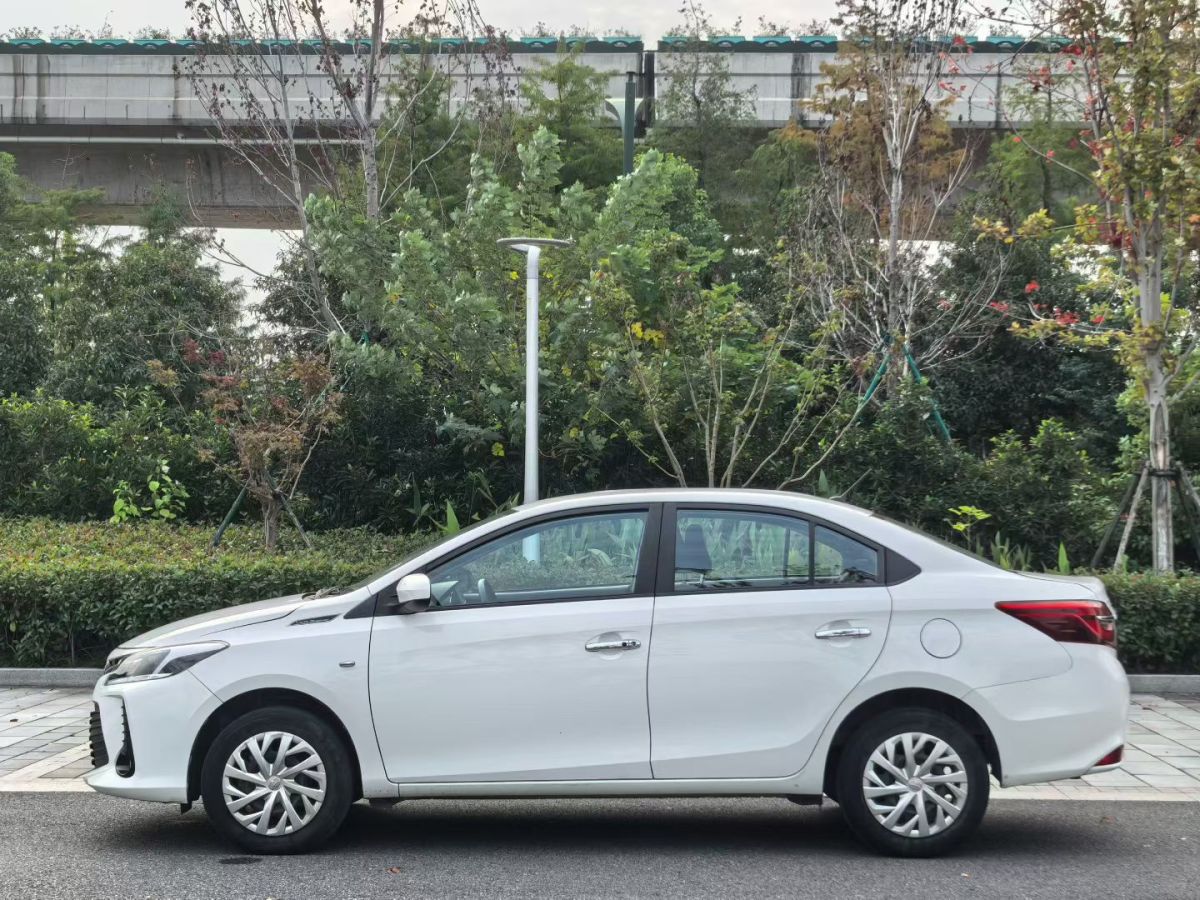 Toyota Vios 2023 immagine di auto #5