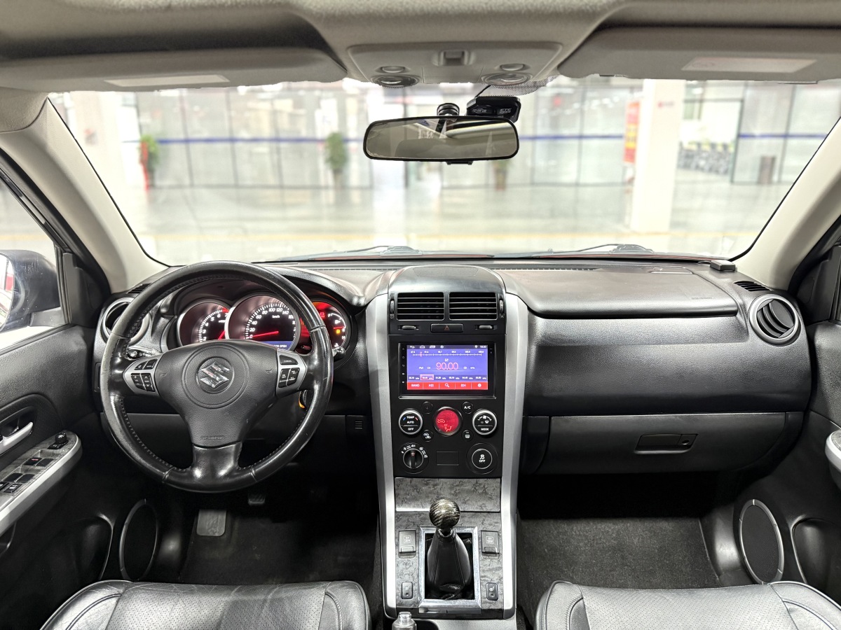 铃木 超级维特拉 2013 汽车图片 #5