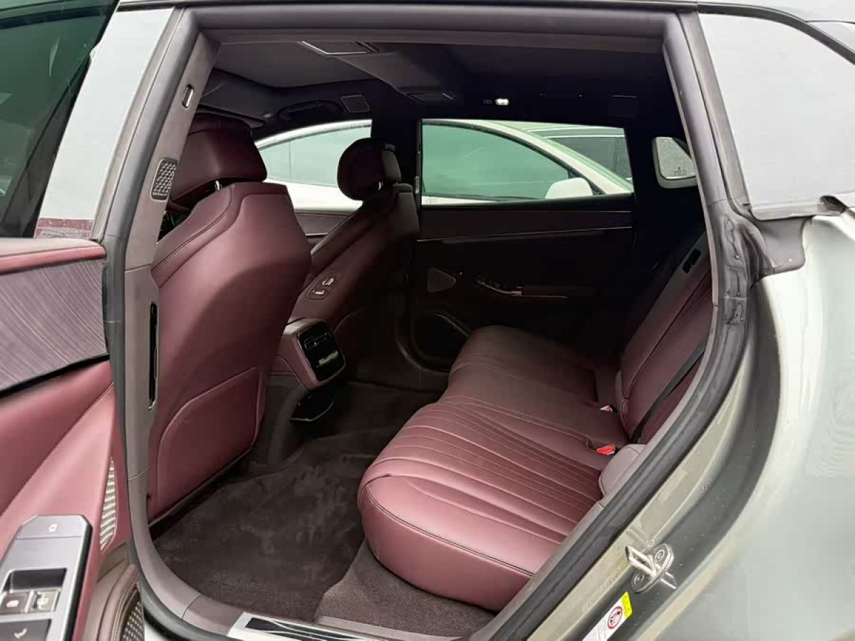 Denza Z9GT 2024 car image #5