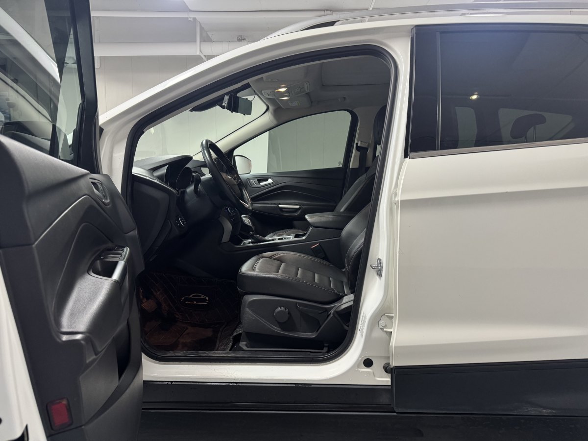 Ford Kuga 2020 car image #5