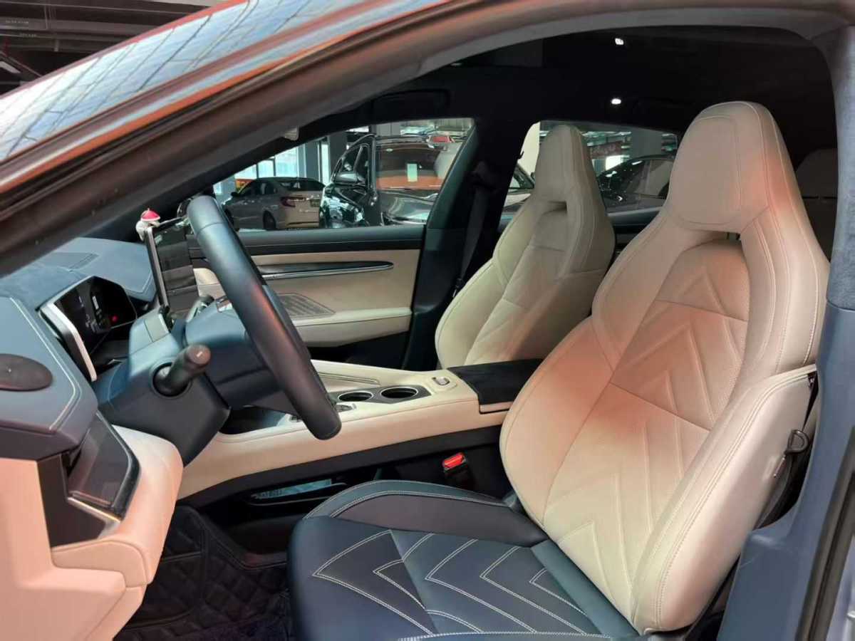 极氪 极氪001 FR 2022 汽车图片 #5