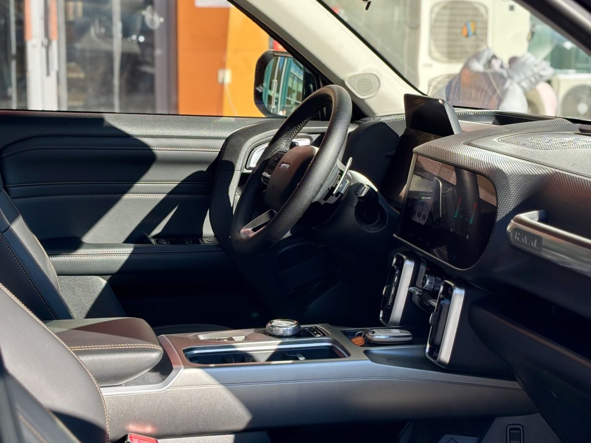 Haval H6 2023 #5 Haval H6 2023 car image #5