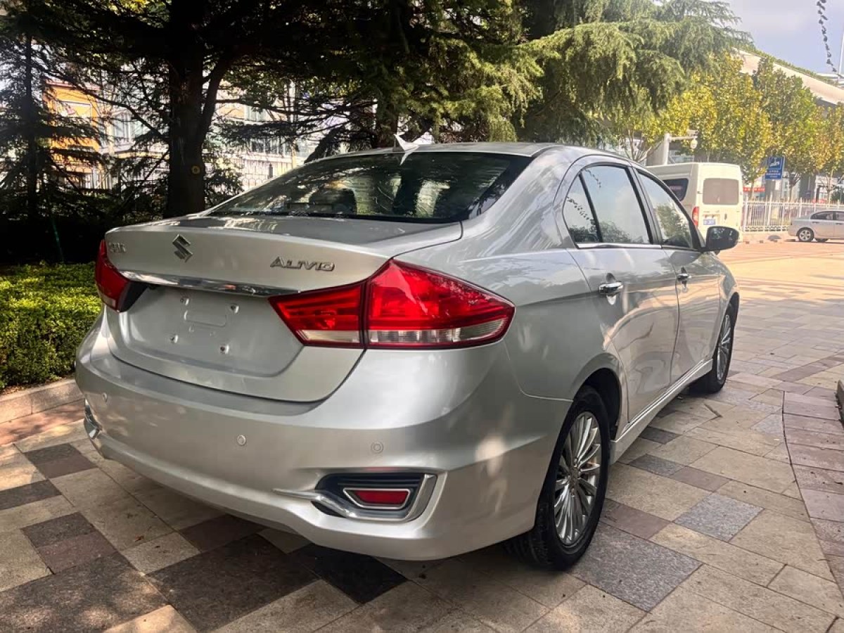 铃木 启悦 2015 汽车图片 #5