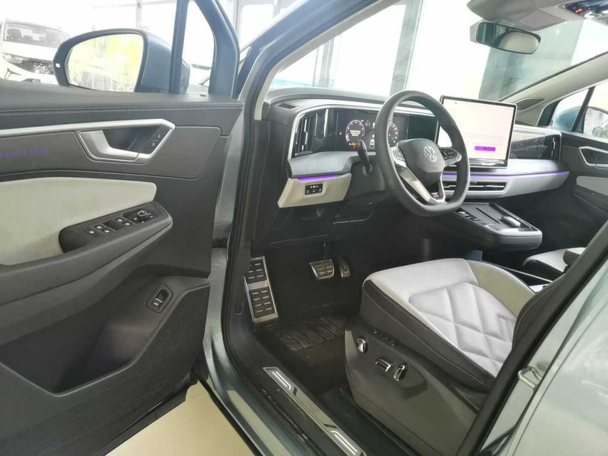 Volkswagen Talagon 2025 #5 Volkswagen Talagon 2025 car image #5