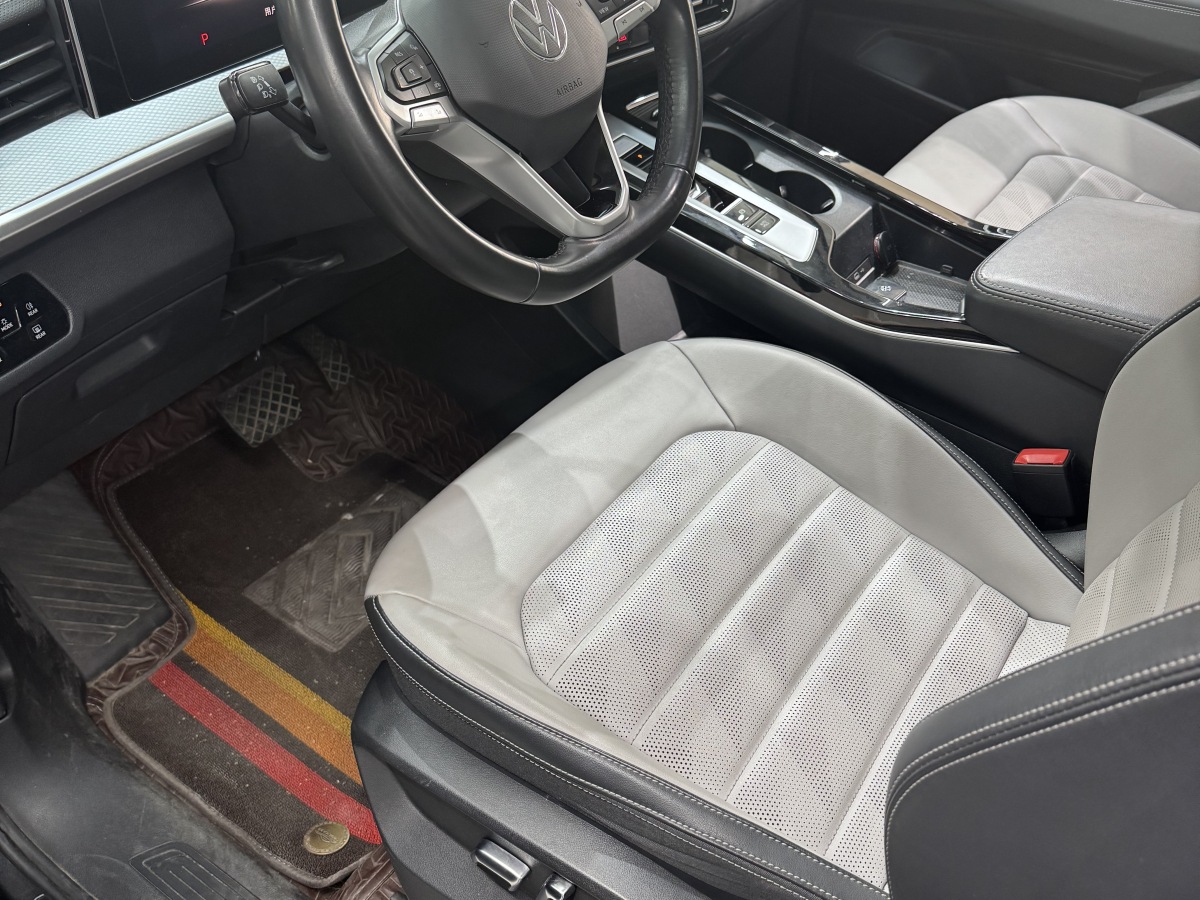 Volkswagen Tavendor 2023 car image #5