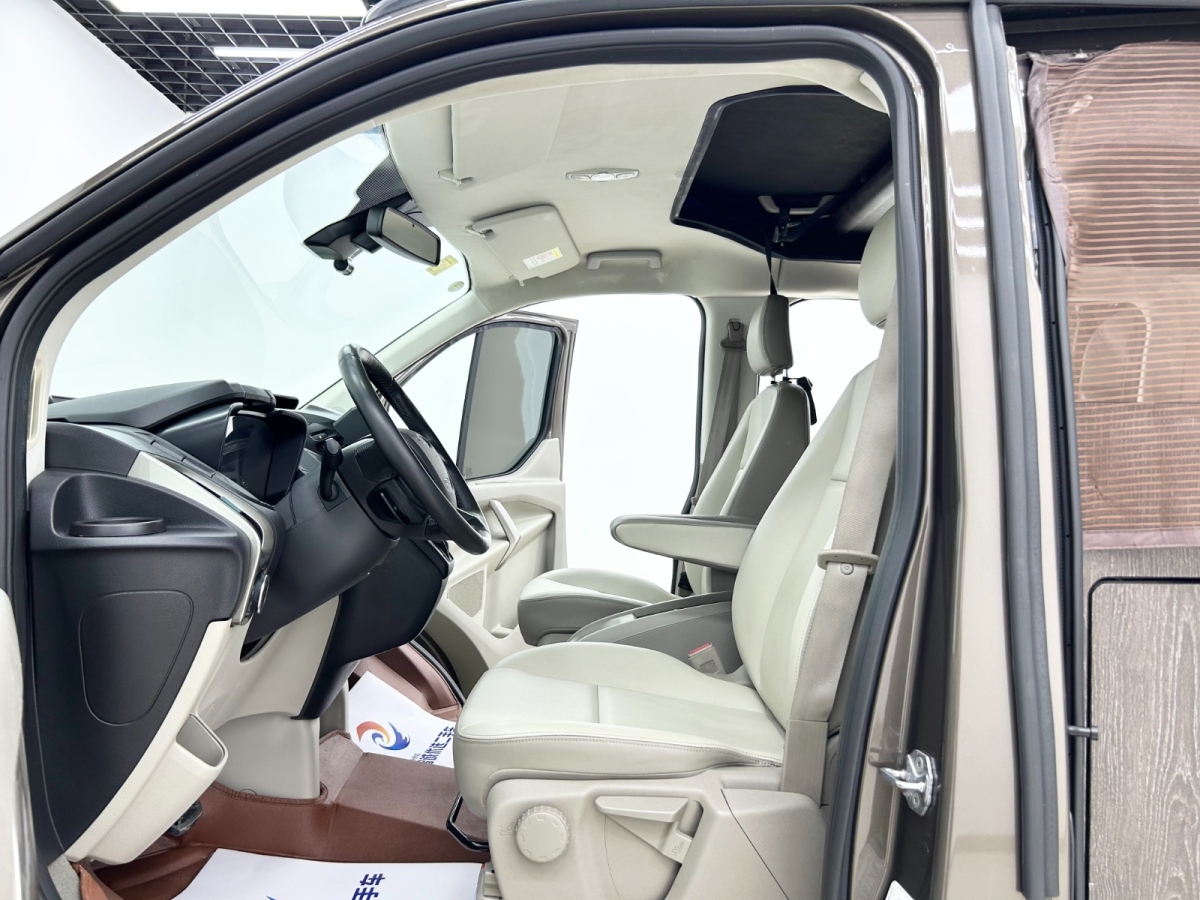 Ford Tourneo 2018 car image #5