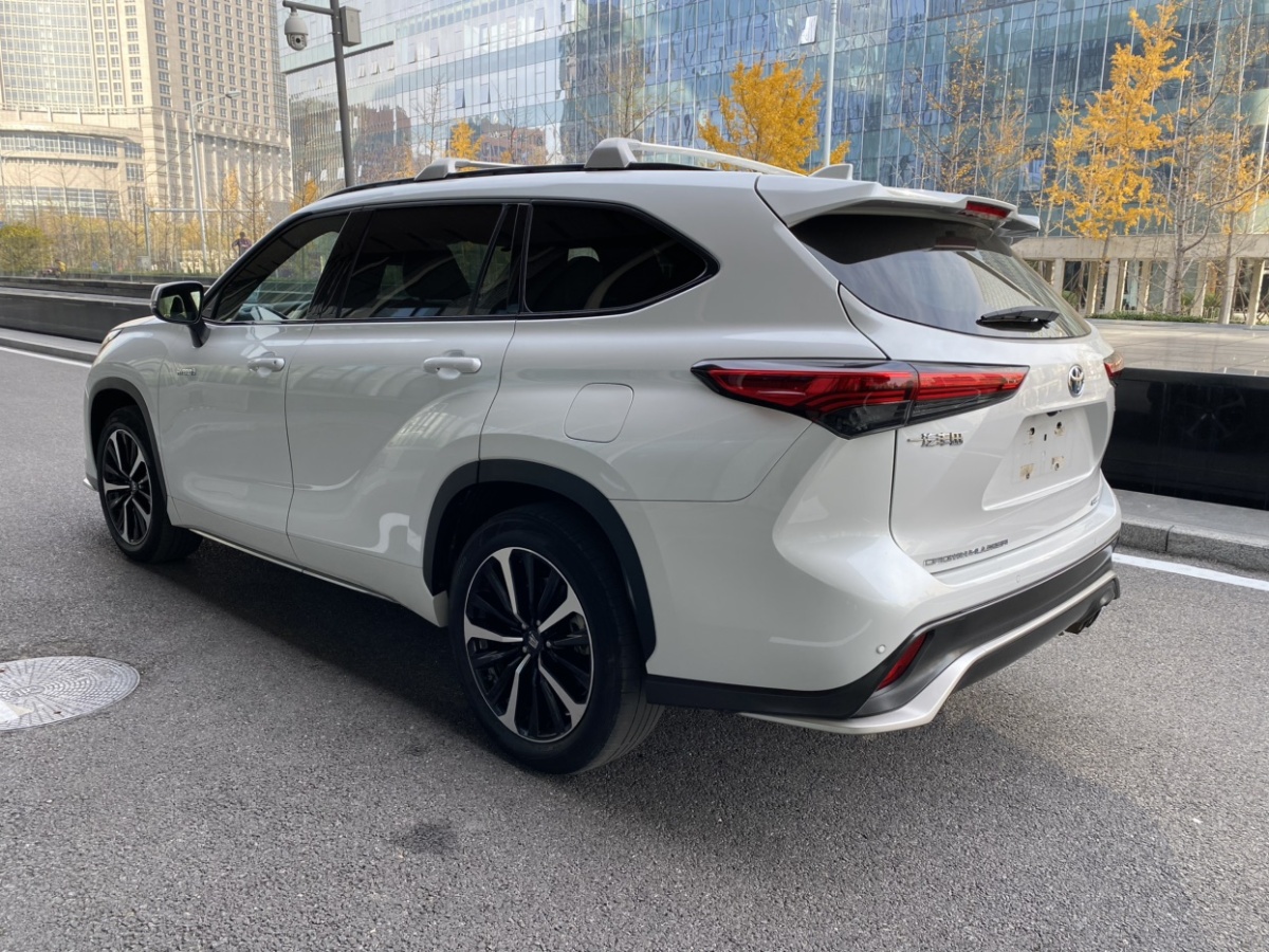 Toyota Crown Kluger 2021 immagine di auto #5