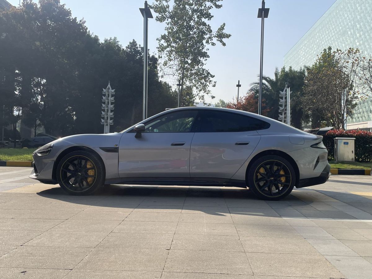 小米汽车 小米SU7 Ultra 2025 汽车图片 #5