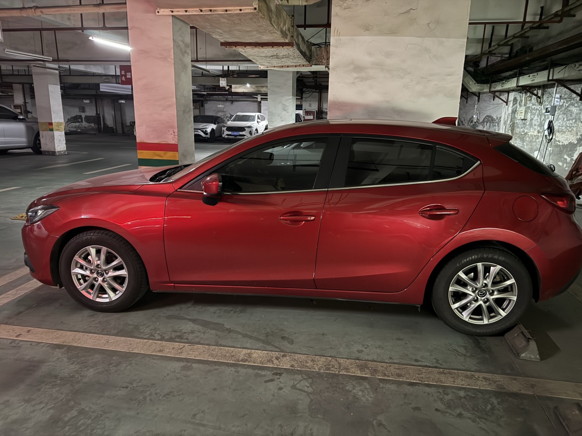 Mazda 3 2013 image de voiture #5