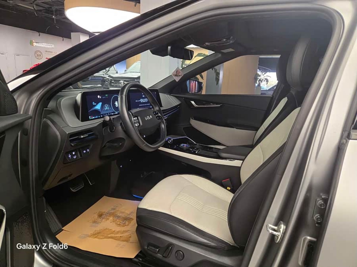 Kia EV6 2023 изображение автомобиля #5