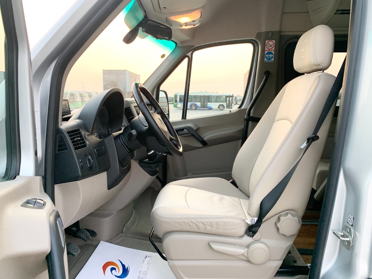 Mercedes-Benz Sprinter 2019 #5 Mercedes-Benz Sprinter 2019 car image #5