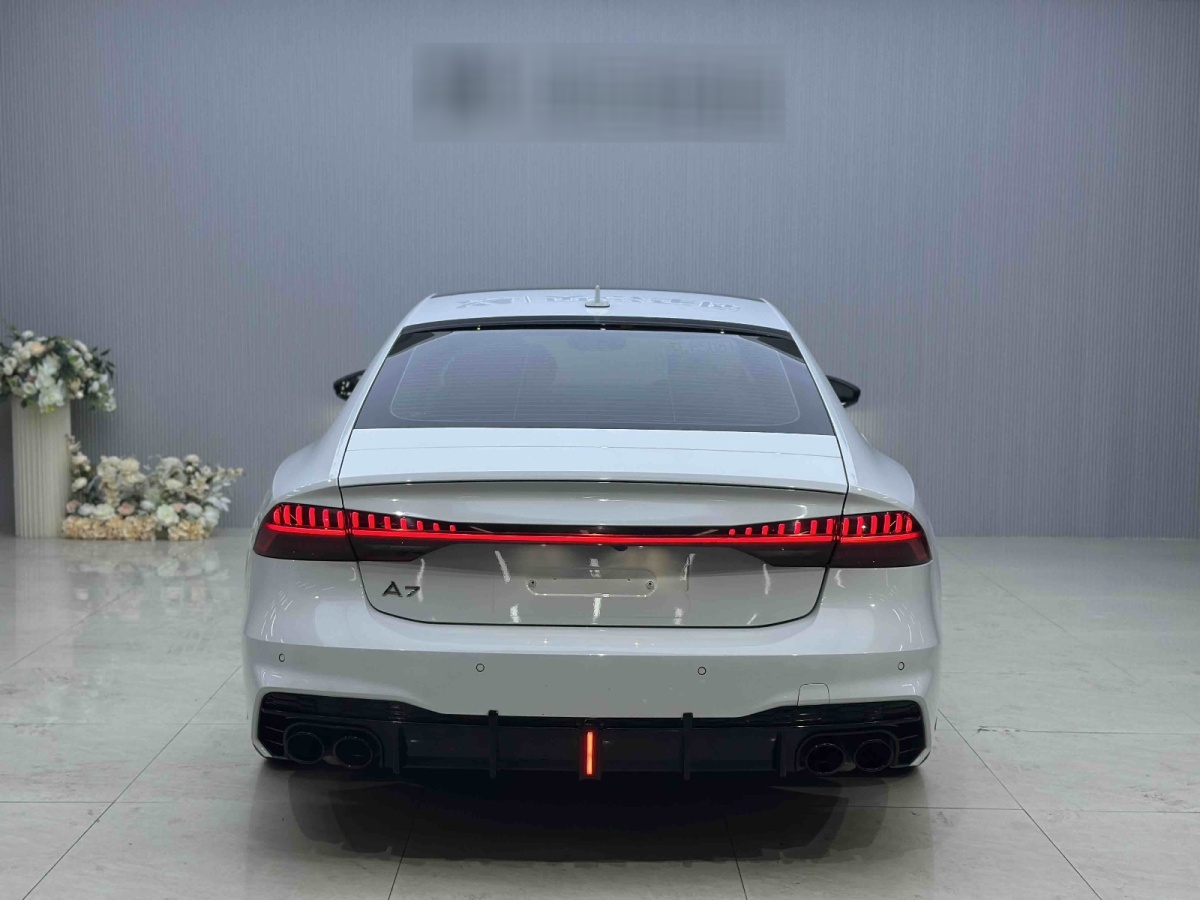 Audi A7 2021 car image #5