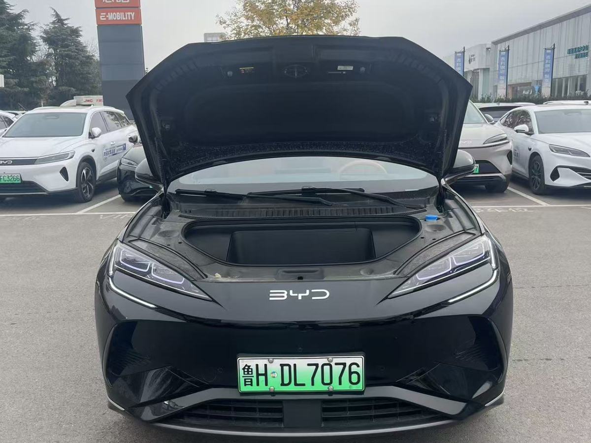 BYD Sea Lion 07 EV 2025 #5 BYD Sea Lion 07 EV 2025 car image #5