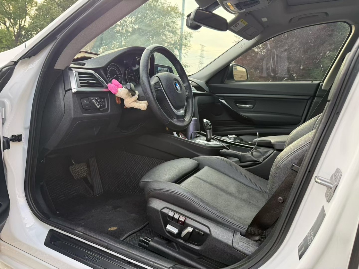 BMW 3 Series GT 2019 immagine di auto #5