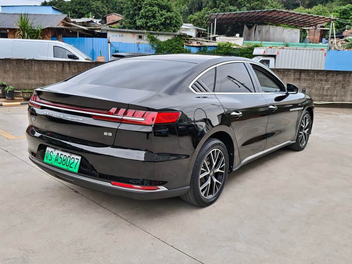 BYD e9 2021 immagine di auto #5