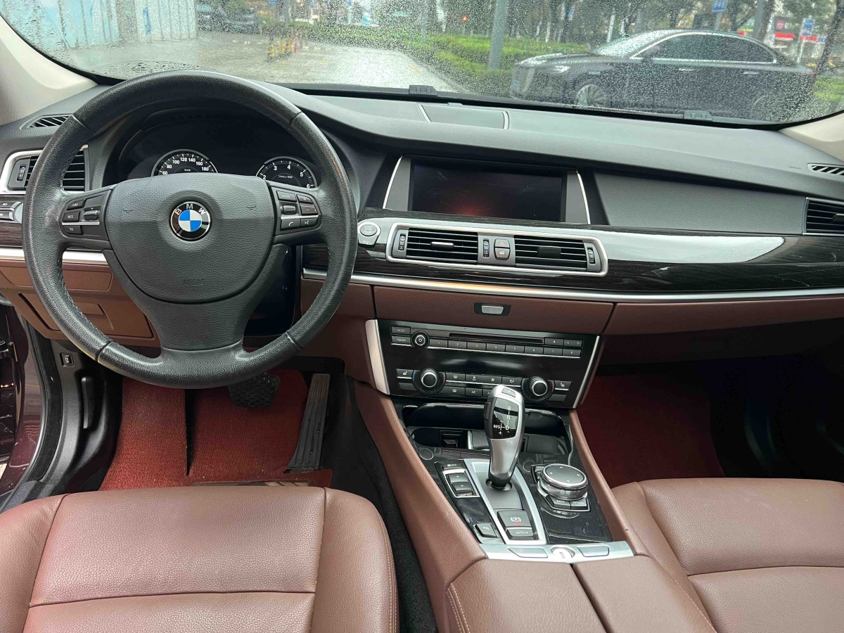 BMW 5 Series GT 2017 #5 BMW 5 Series GT 2017 صورة سيارة #5