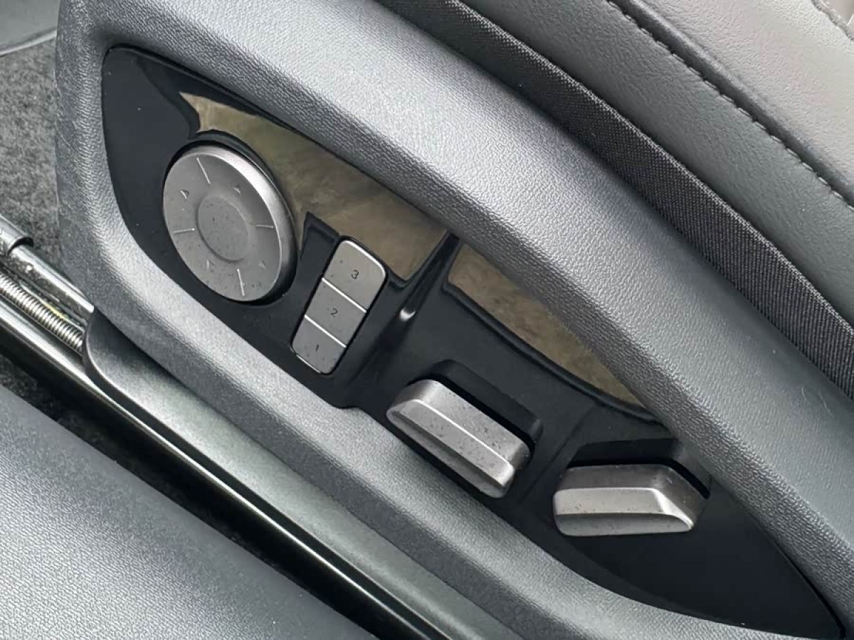 HongQi EH7 2024 car image #5